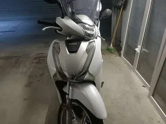 honda sh 125 bianco