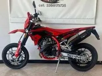swm sm 125 r con scarico gpr - my 25 - finanziabile rood