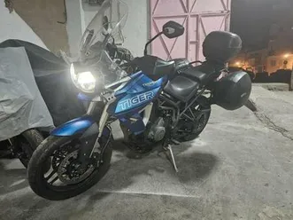 triumph - tiger 800 xrt