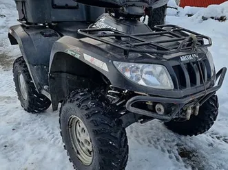 arctic-cat 550 efi . nylig byttet reim. olje filter. helt nye wanda dekk. ny vindskjerm. nytt batteri. lettstarta og alt funker bra. aldri vert noe tull. vinsj 