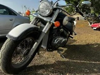 suzuki - intruder 800