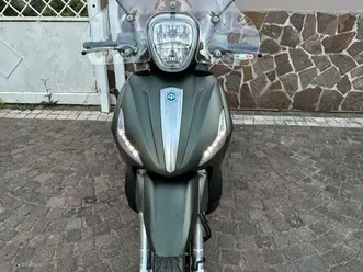 vendo-piaggio-beverly-300-s-i-e-abs-asr-2016-20-usata-a-giugliano-in-campania-codice