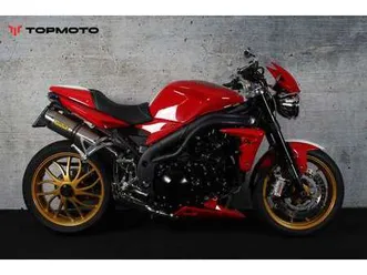 triumph speed triple 1050 rood