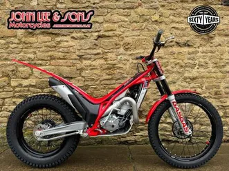 gas gas txt 250 cc racing trials bike, 2024 model, road reg'd, fantastic example