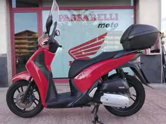 vendo-honda-sh-150-i-2017-19-usata-a-catanzaro-codice-9887809-moto-it