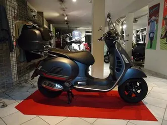vespa gts 300 hpe supersport