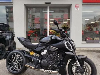 ducati diavel v4, 1. majitel, čr, tovární záruka, laďák za 1