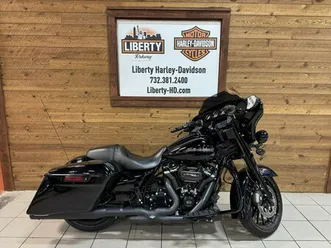2019 harley-davidson® street glide® special vivid black flhxs