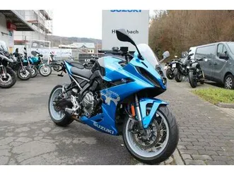 suzuki gsx8-r sport wenig km extras