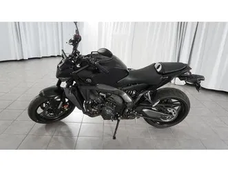 yamaha mt-09 y-amt 2024 35kw oder 70kw smartphone konne