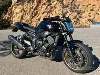 yamaha fz1 con 21.700km + ricambi originali