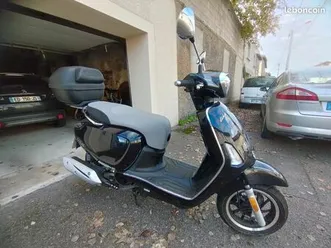 scooter kymco 125 like