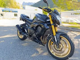 yamaha fz8 12/2013 - noir et or - 16250 km - accessoires - ct ok