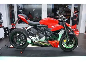 ducati streetfighter v2