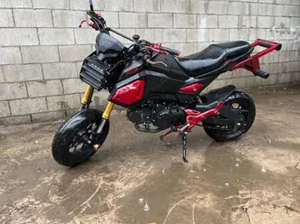 2019 honda grom 125 cc stunt 4,300 miles