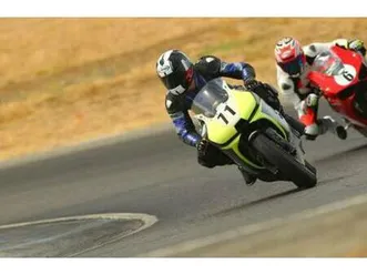 2005 yamaha r6 – track-ready – quick shifter + ohlins – $2,800 obo