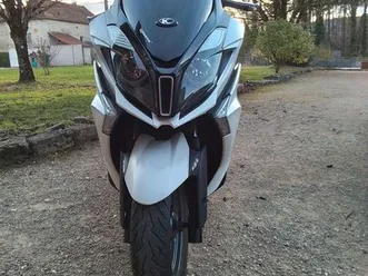 scooter kymco 350i downtown