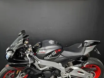 aprilia rsv4 1000
