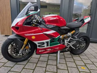 ducati panigale v2