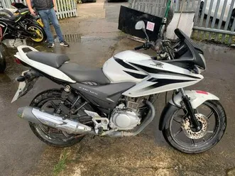 2011 61 honda cbf 125 m-b spares repair project no mot been stood 125 cc bargain