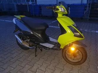 schöner sportlicher explorer race 45kmh roller bastler 2takt