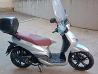 peugeot tweet 125 - 2016