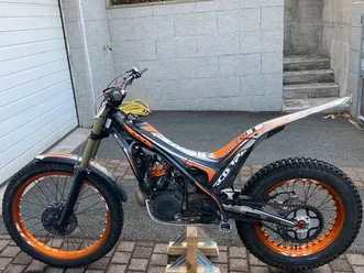 vends moto trial scorpa 300 en bon état