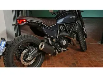 vendo ducati scrambler 800 nightshift (2023 - 25) usata a genova (codice 9888626) - moto.it