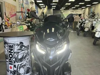 piaggio mp3 530 hpe exclusive