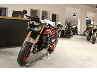 triumph street triple rx