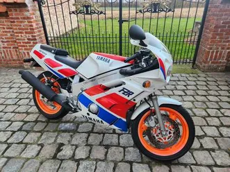 ② fzr 600 1989