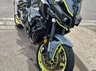 yamaha mt-10 night fluo 2018 en excellent état