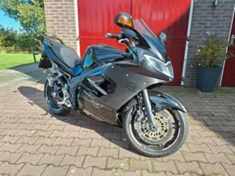 goede triumph sprint st 1050 bj.2010 incl 3 delige kofferset — motoren | triumph — marktplaats