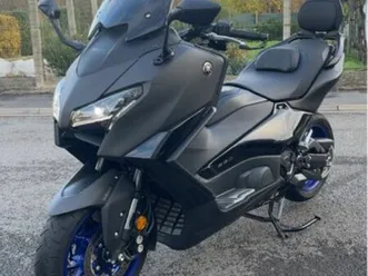 tmax 560 2025 ( pack sport )