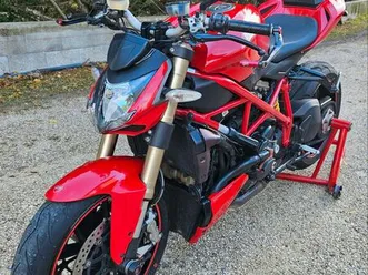 ducati streetfighter 848