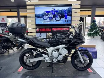 yamaha fz6 (98cv) 2005 600 cm3 | moto roadster | 52 603 km | noir | 17440 aytre