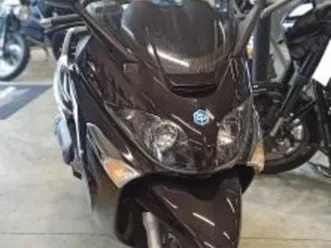 piaggio xevo 125 2011 125 cm3 | scooter | 3 780 km | noir | 76700 gonfreville l'orcher