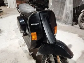 scooter vespa v5p2t noir