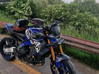 yamaha mt-09 sp 2024 blu/azzurro