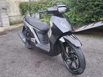 scooter peugeot tweet 125 cc black