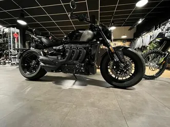 triumph rocket 3 gt triple black 2021 2458 cm3 | moto roadster | 11 093 km | noir | 56600 lanester