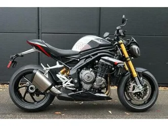 triumph speed triple 1200 rs