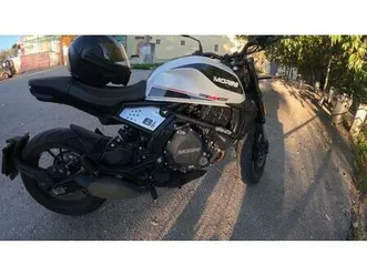 vendo moto morini seiemmezzo str (2022 - 25) usata a pignataro maggiore (codice 9888930) - moto.it