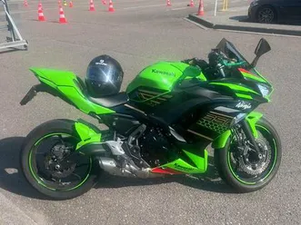 ② kawasaki ninja 650