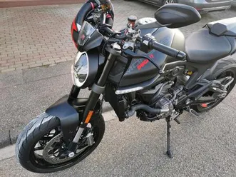 ducati monster+ / monster plus mattschwarz (lp: 13.295€)