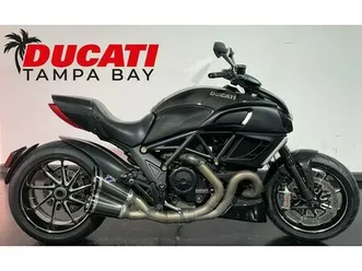 2011 ducati diavel carbon
