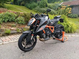 ktm 1290 superduke r