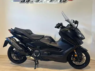 vendo yamaha t-max 560 tech max (2022 - 24) usata a venezia (codice 9888656) - moto.it