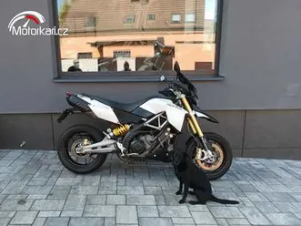 aprilia dorsoduro 1200 akce do konce roku 99 000kč
