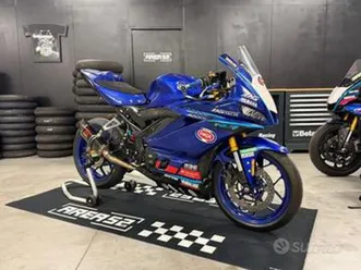 yamaha r3 cup